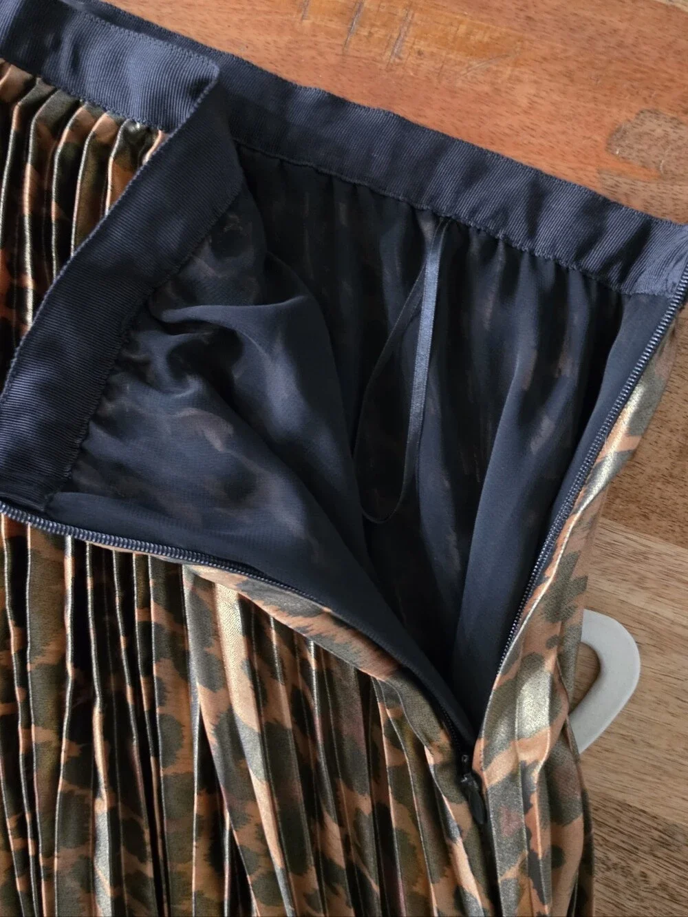 J.Crew women’s Paulina Foil Leopard Midi Pleated Skirt Size 12 NWT